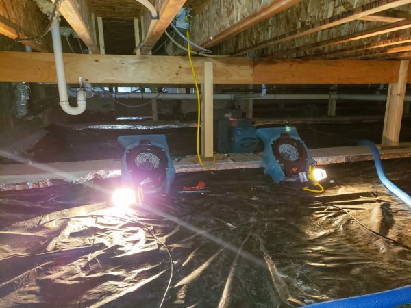 Crawlspace Water Removal in New Berlin